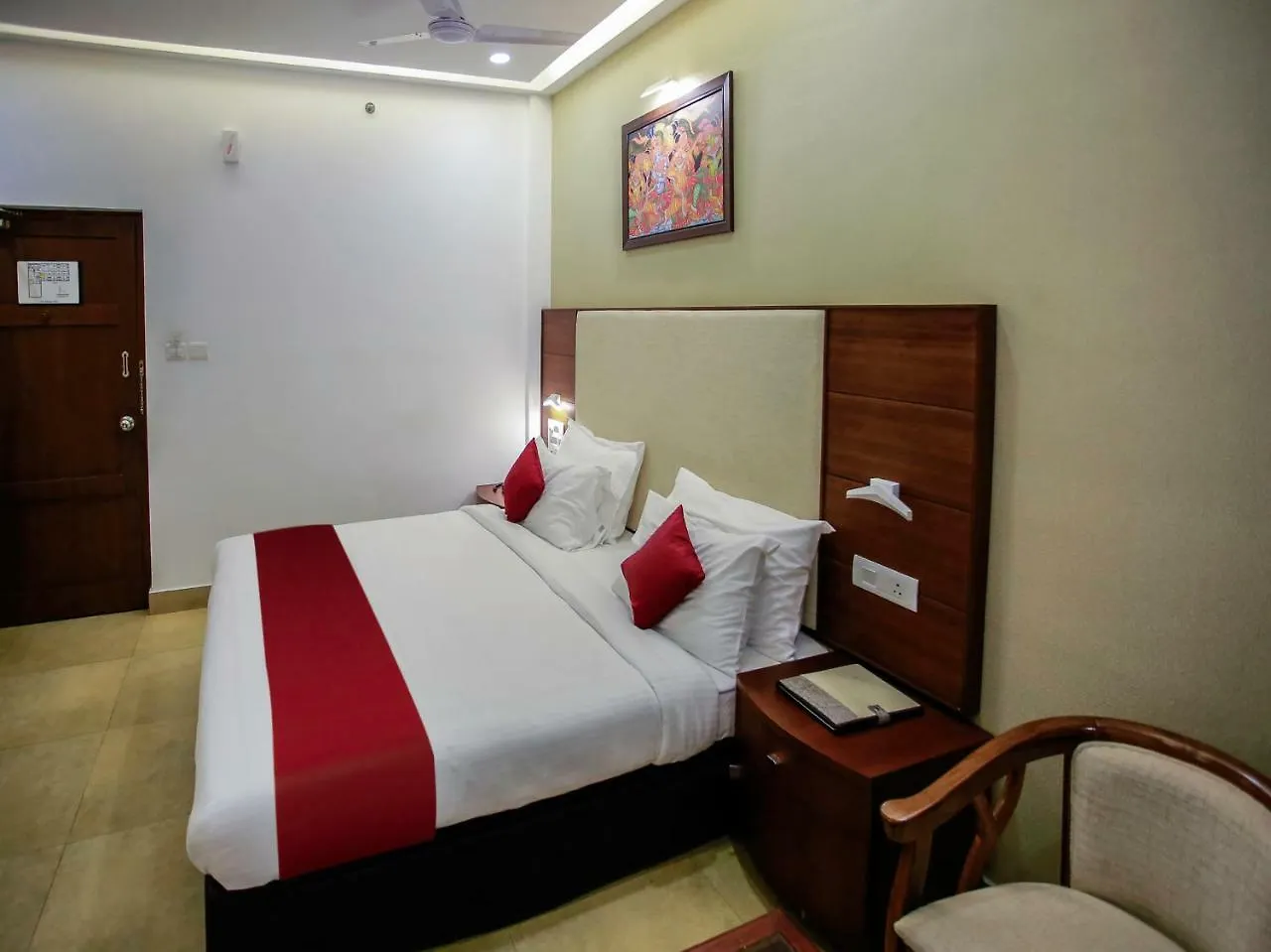 Hotel Oyo 26692 Alankar Elite Inns Chelakkara