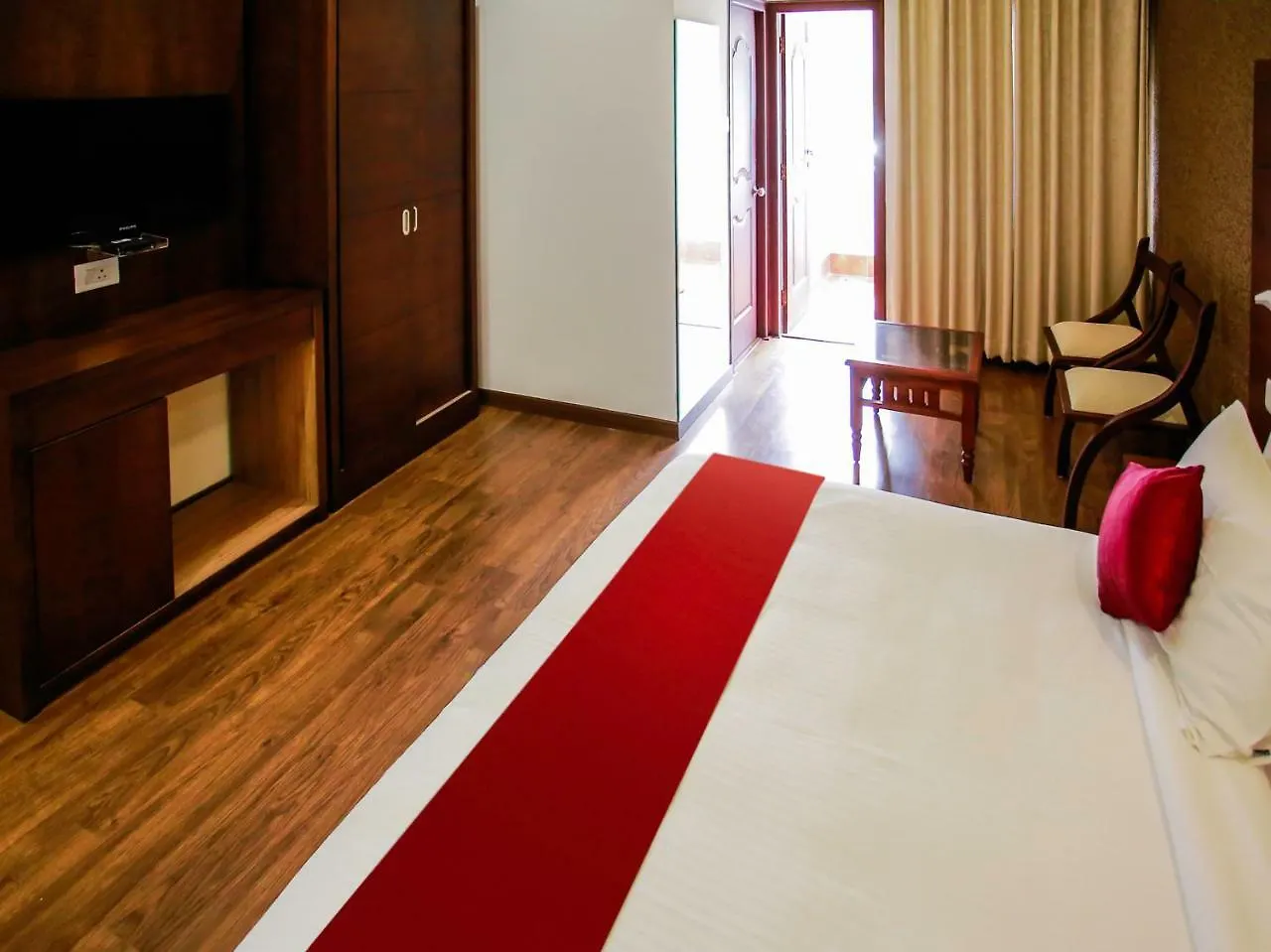 Oyo 26692 Alankar Elite Inns Chelakkara 3*,  Indie