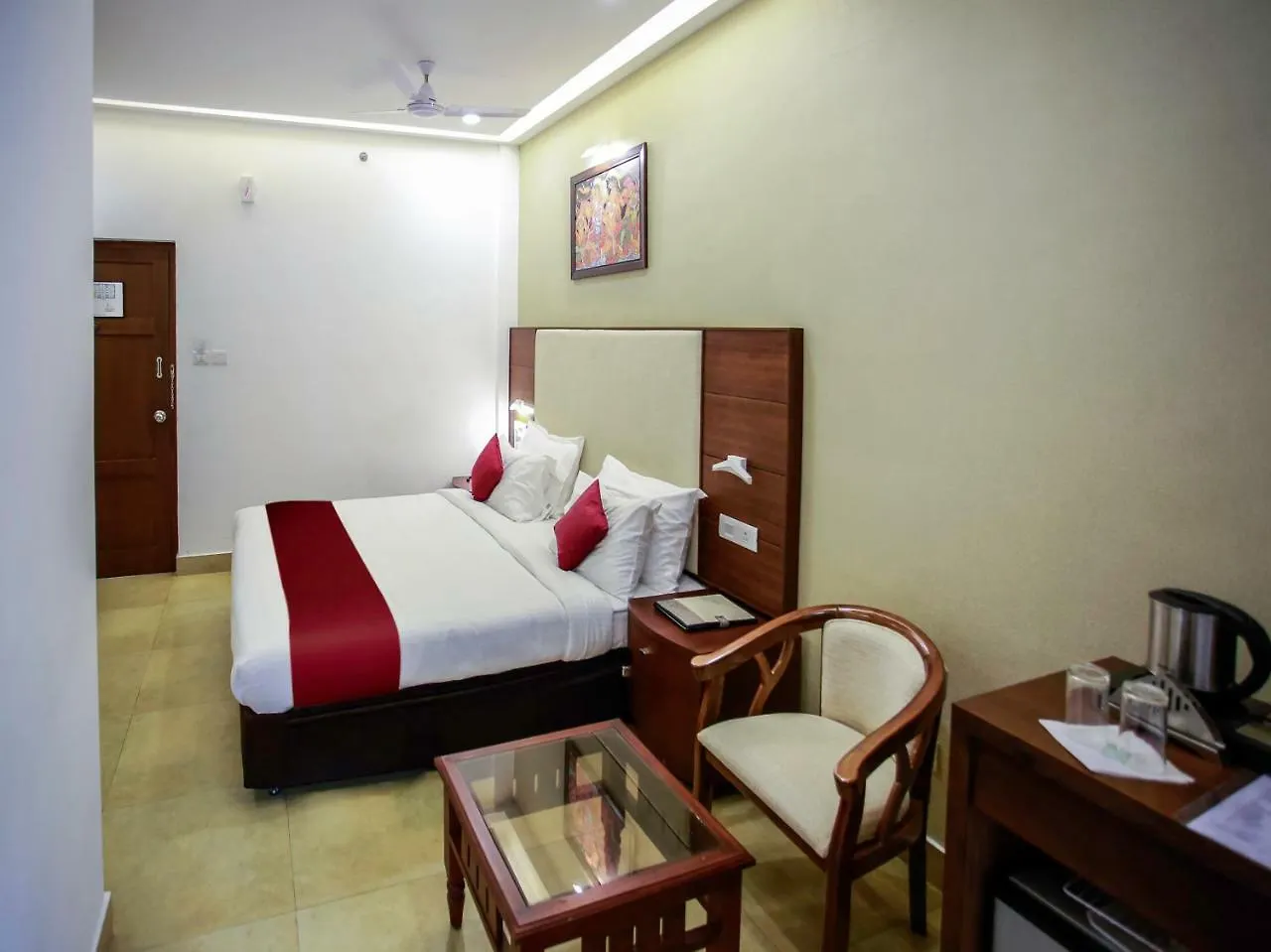Oyo 26692 Alankar Elite Inns Chelakkara Hotel